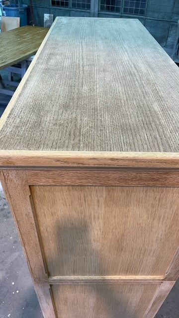 箪笥側面の木目調整写真